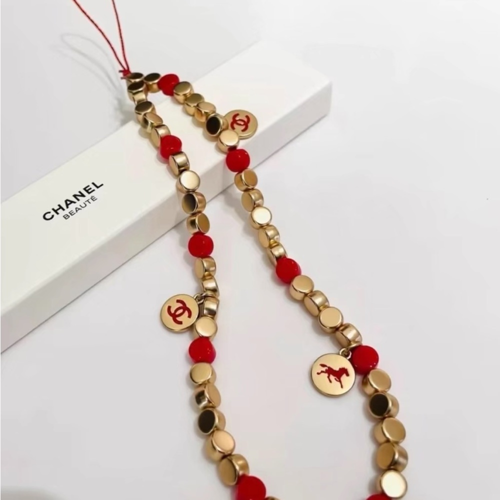 Chane beauty gift phone charm
